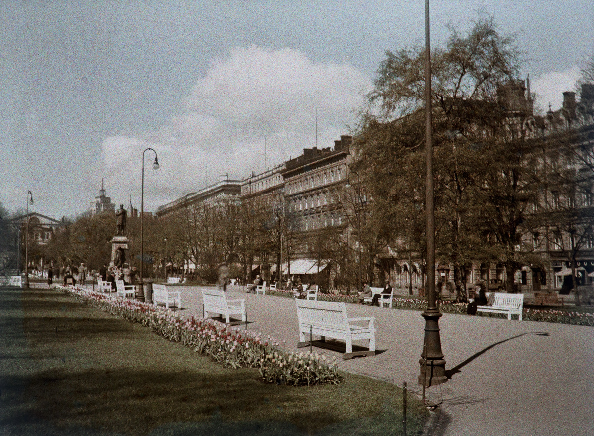 Esplanadinpuisto 1930-luvulla